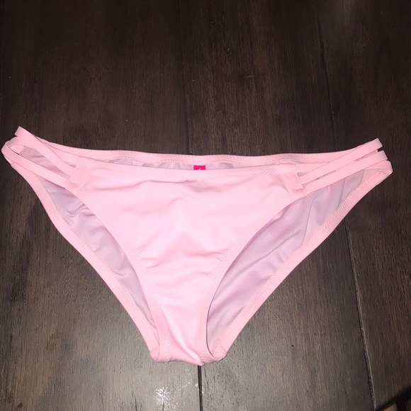 Victoria's Secret Other - NEW pink VS Bottoms